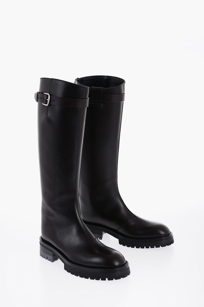 leather nes high boots with chainstrap