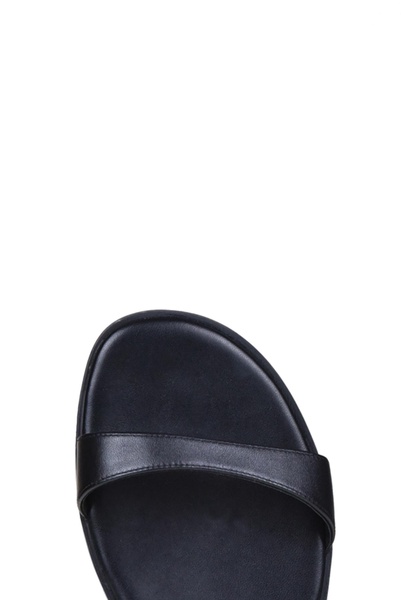 Amara flat sandals