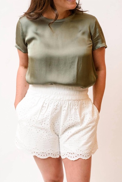 marie boxy crop tee in vintage army green