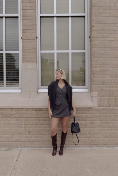 suiting buttoned vest in gray