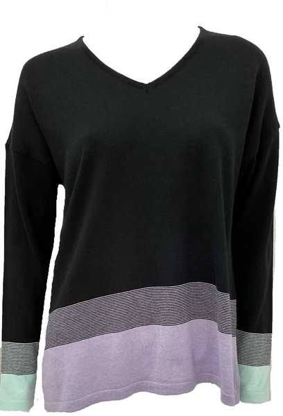 women's ombre 3/4 v-neck top in black/lilac/mist