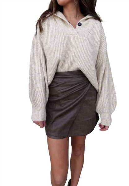 v-neck sweater with collar in oat