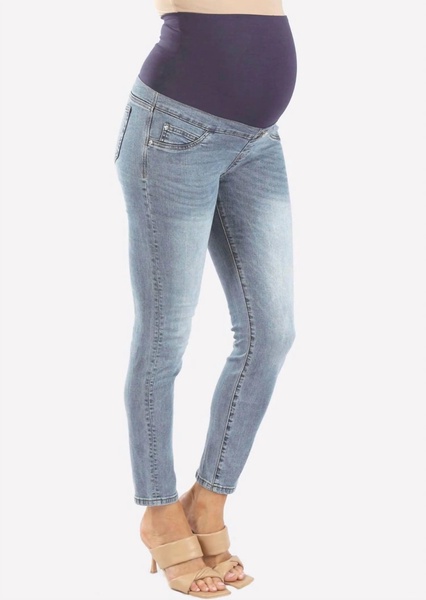 maternity skinny jeans in washed blue