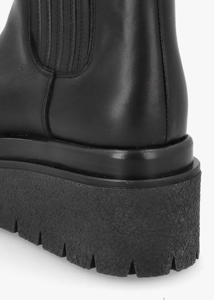 Alpie Black Leather Crepe Sole Chelsea Boots