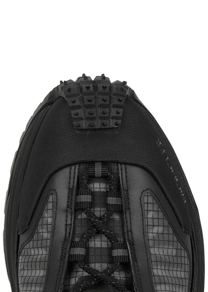 Trailgrip panelled mesh sneakers 