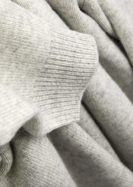 Cashmere-blend jumper