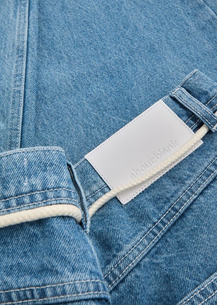 Belted straight-leg jeans