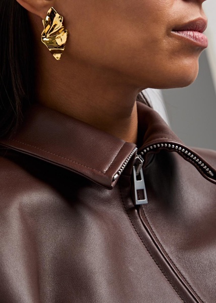 Crumpled small 14kt gold-plated drop earrings