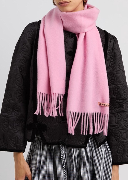 Canada fringed wool scarf