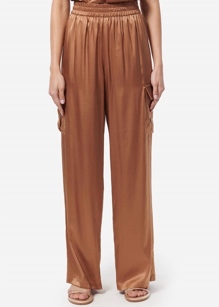nazanin pant in sandalwood