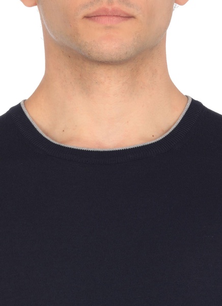 Round Neck Pullover