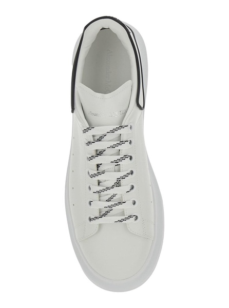 White Sneakers with Logo Lettering on the Rear and Oversize Sole in Leather Man