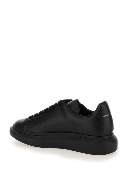 Black Sneakers with Logo Lettering on the Rear and Oversize Rubber Sole in Leather Man
