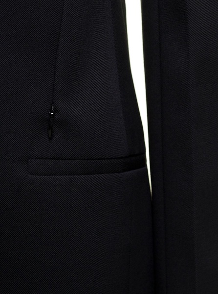 Single-breasted Jacket With Notched Revers