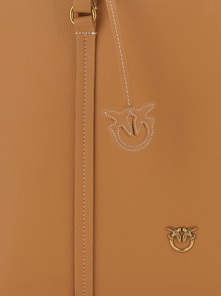 'Carrie' Brown Shopper With Double Set Of Handles And Logo Pendant In Hammered Leather Woman