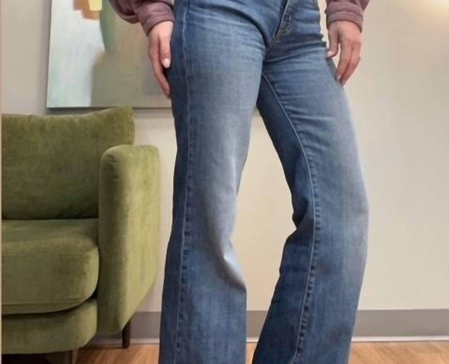 rashane in lilac