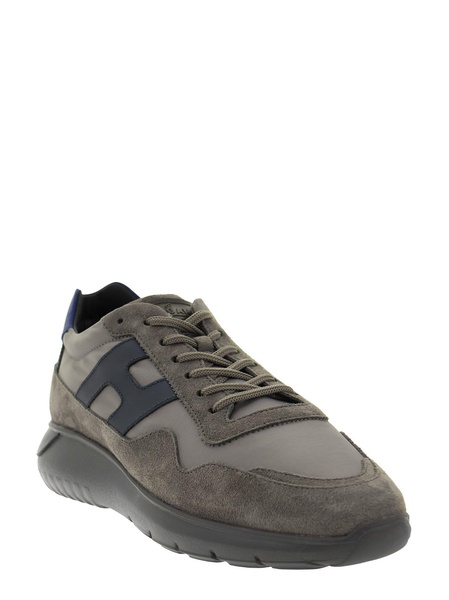 Interactive 3 Sneakers