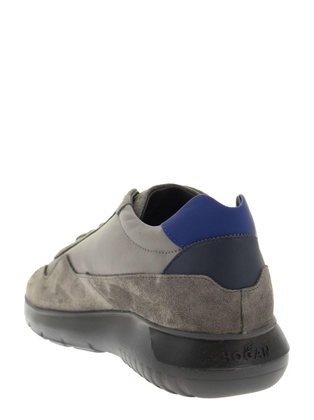 Interactive 3 Sneakers