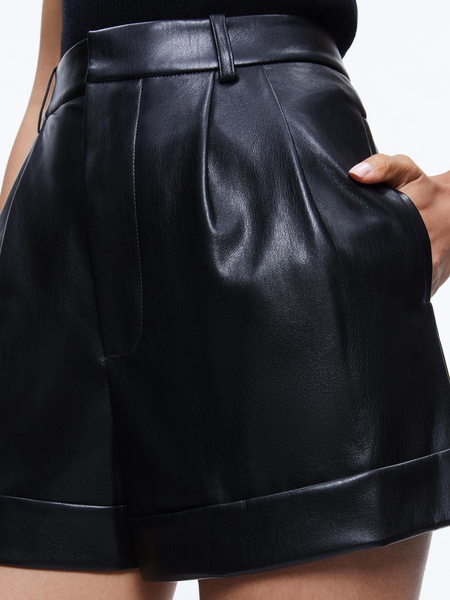 CONRY VEGAN SHORT
