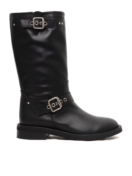 Via Roma 15 Boot