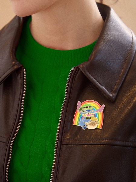 Disney Stitch Somewhere Over The Rainbow Pin