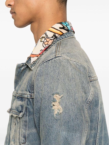 Jacket in denim with pockets