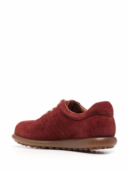 Iconic red shoe for women