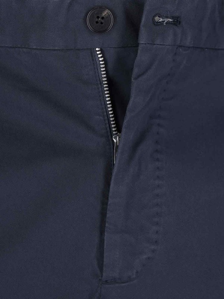 Chinos