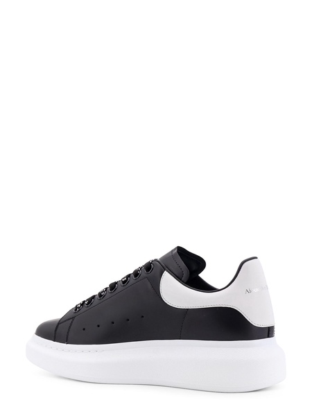 Alexander Mcqueen Men Alexander Mcqueen Black Sneakers