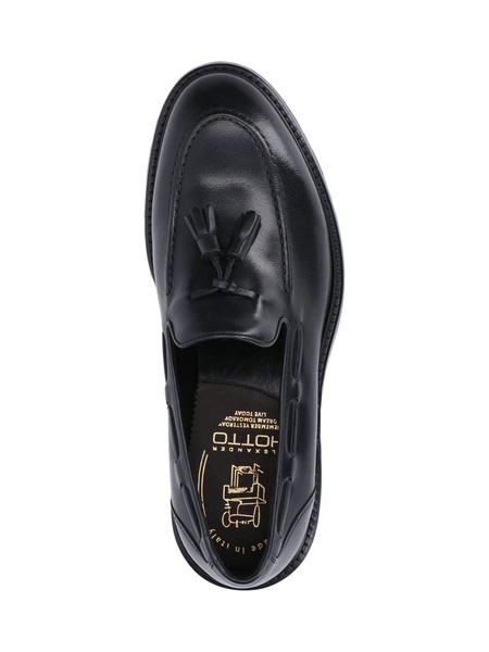 Loafers With Tassels
