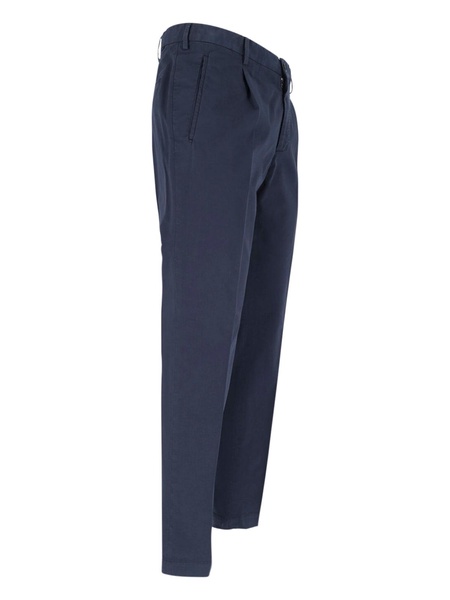 Chinos