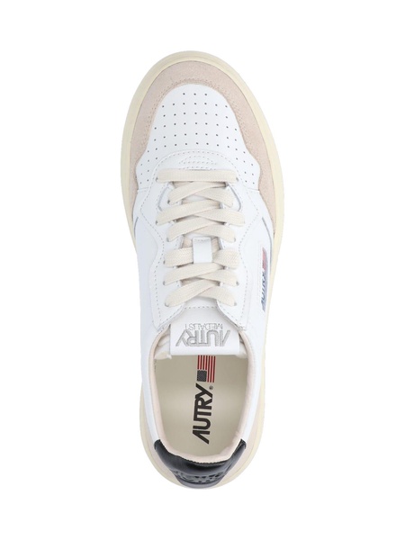 'medalist Low-top Sneakers