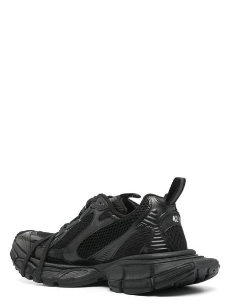 Women's 3xl Sneaker in Black