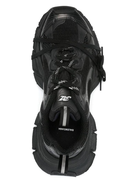Women's 3xl Sneaker in Black
