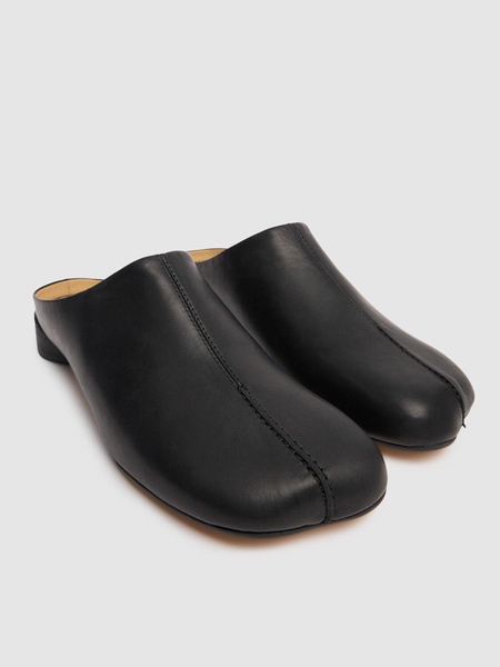 MM6 anatomic split toe slippers