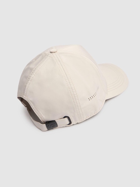 Avias cap