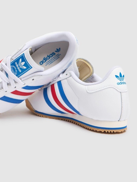 K 74 sneakers