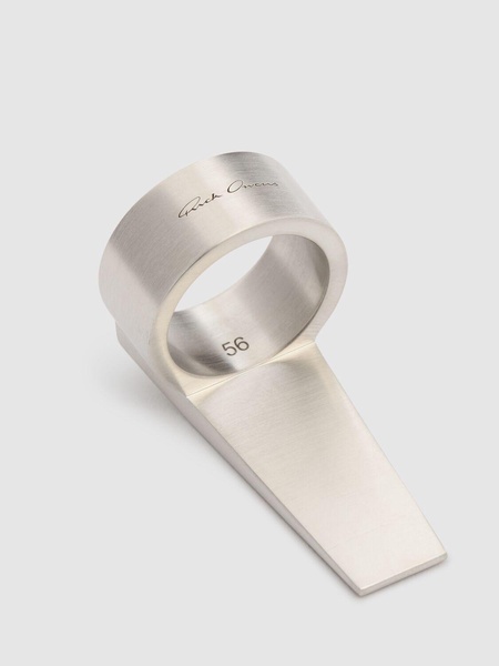 Trunk ring