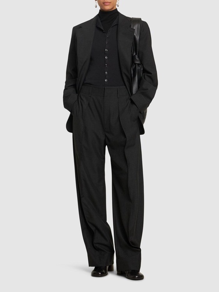Curved volume tailored pants