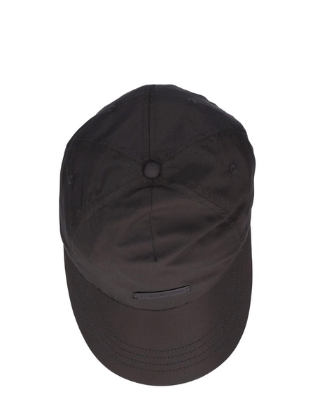 Tech baseball cap