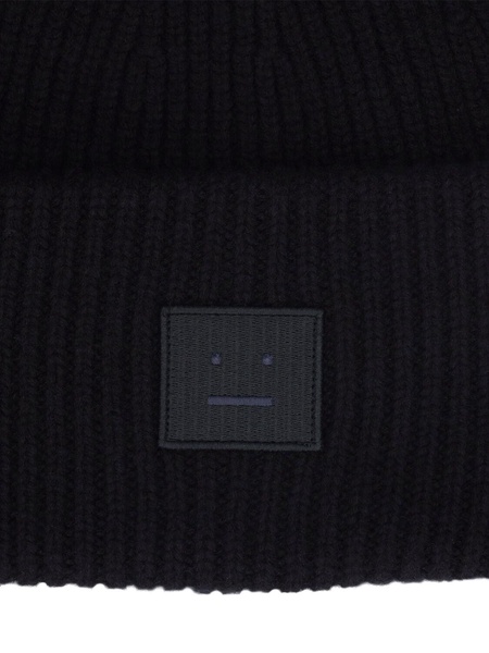 Face wool beanie