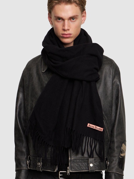 Wool logo scarf