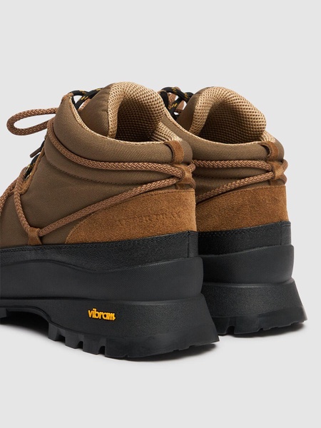 Edmund trekking boots