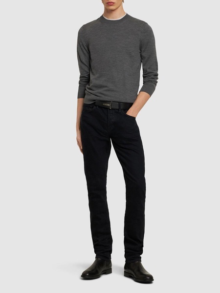 Fine gauge wool knit crewneck sweater