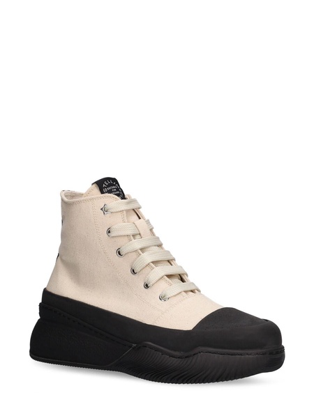 Loop canvas sneakers