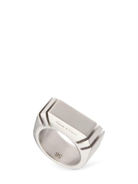 Cut beveled ring