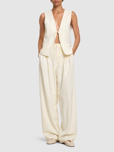 Adjustable pleated wool pants
