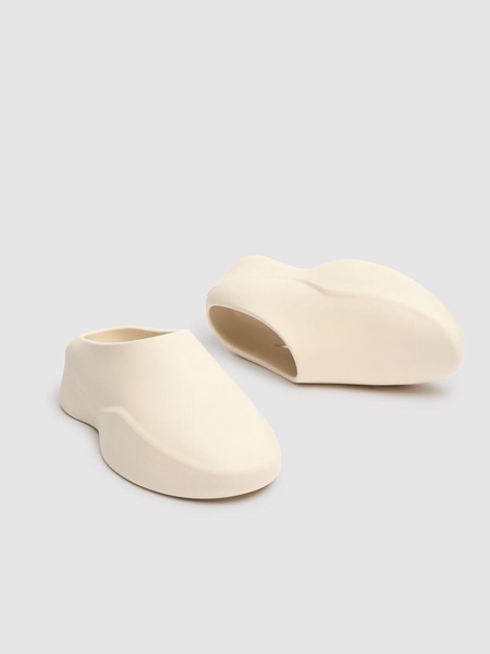 Runner rubber slippers