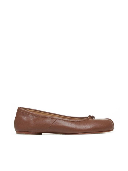 'Tabi' Brown Ballet Flats With Pre-Shaped Toe In Smooth Leather Woman