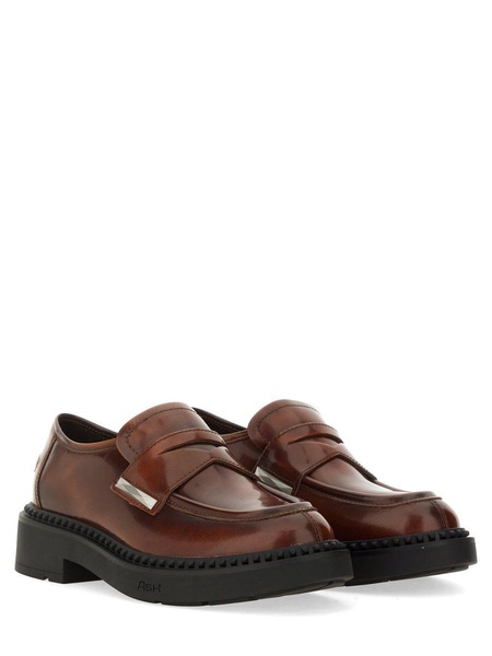 SHINY NAPPA LEATHER MEDUSA LOAFER
